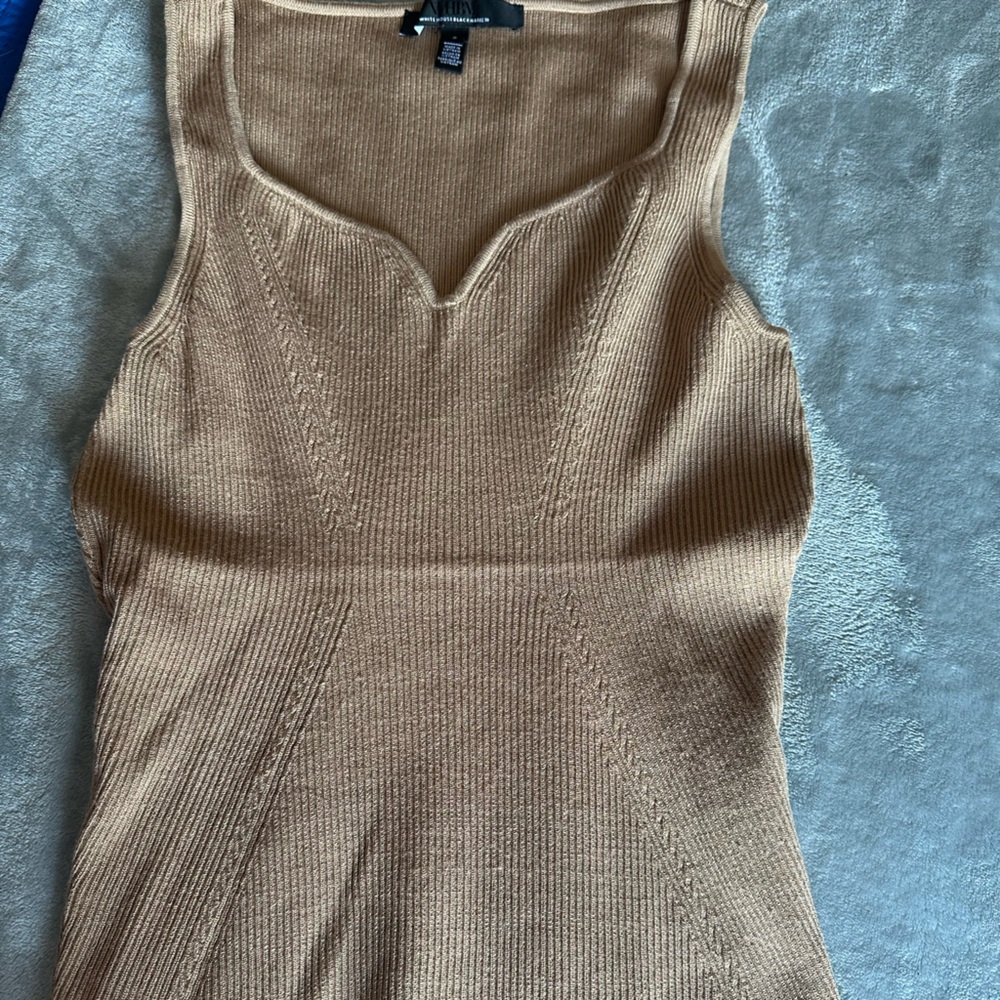 WHBM tan ribbed tank. S
